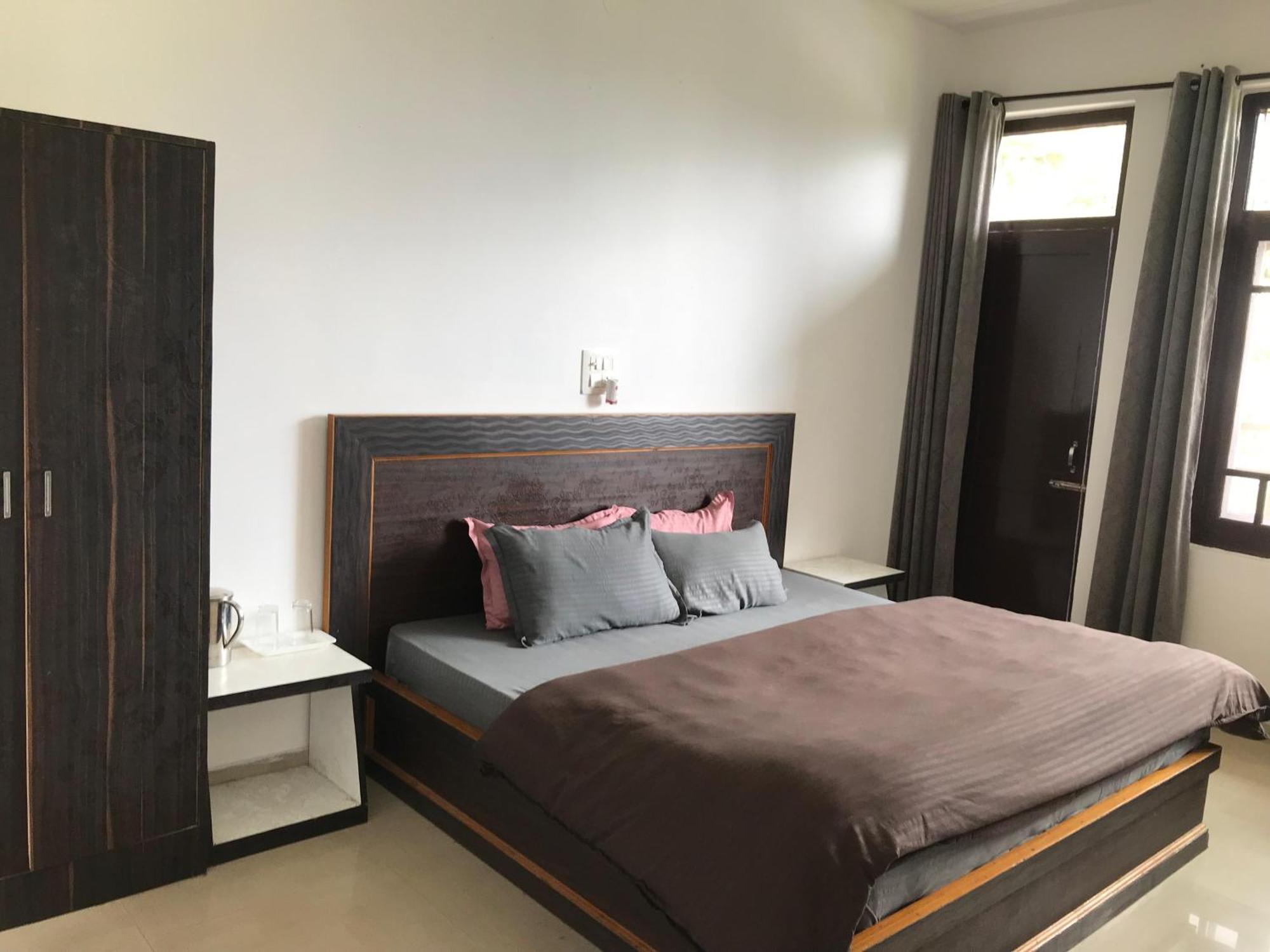 Mcleodganj Diaries Guest House 다람샬라 외부 사진