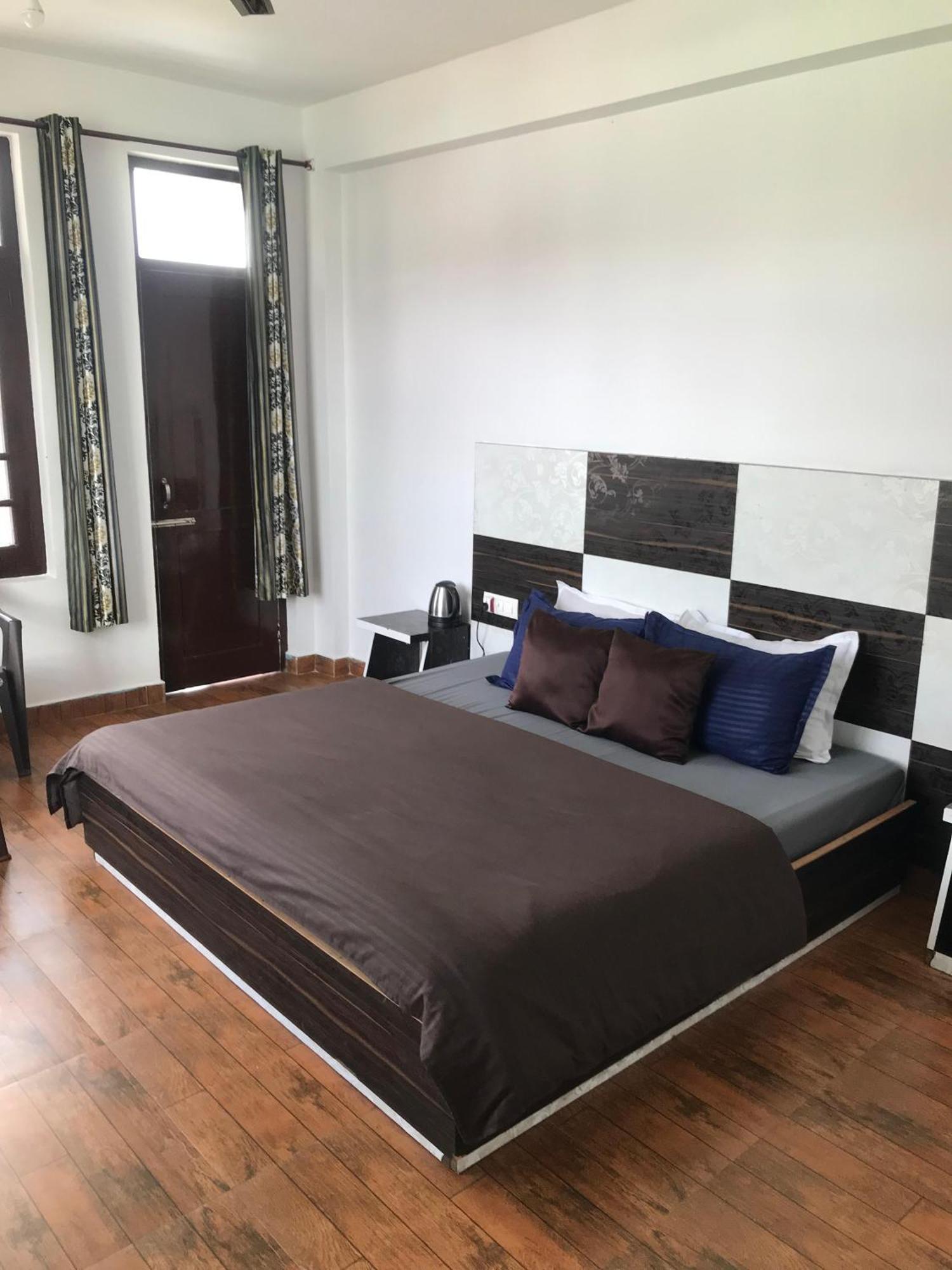 Mcleodganj Diaries Guest House 다람샬라 외부 사진