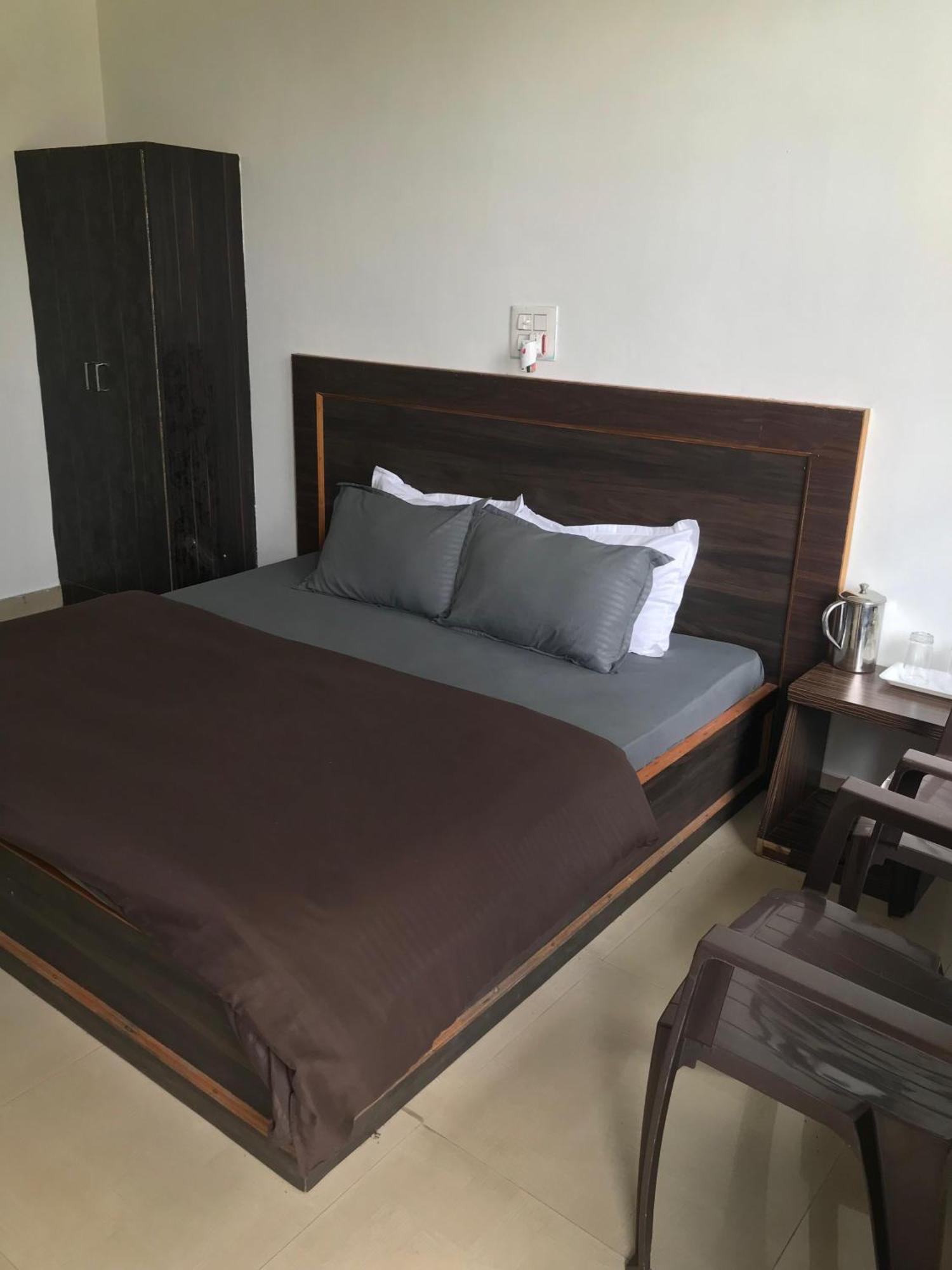 Mcleodganj Diaries Guest House 다람샬라 외부 사진