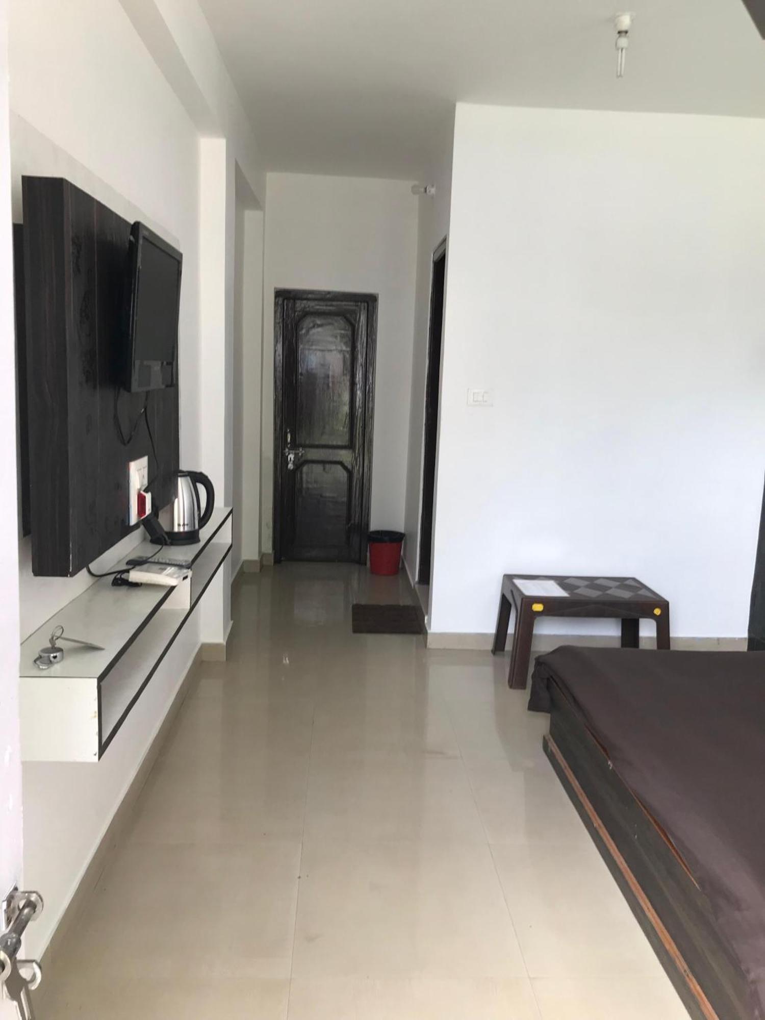 Mcleodganj Diaries Guest House 다람샬라 외부 사진